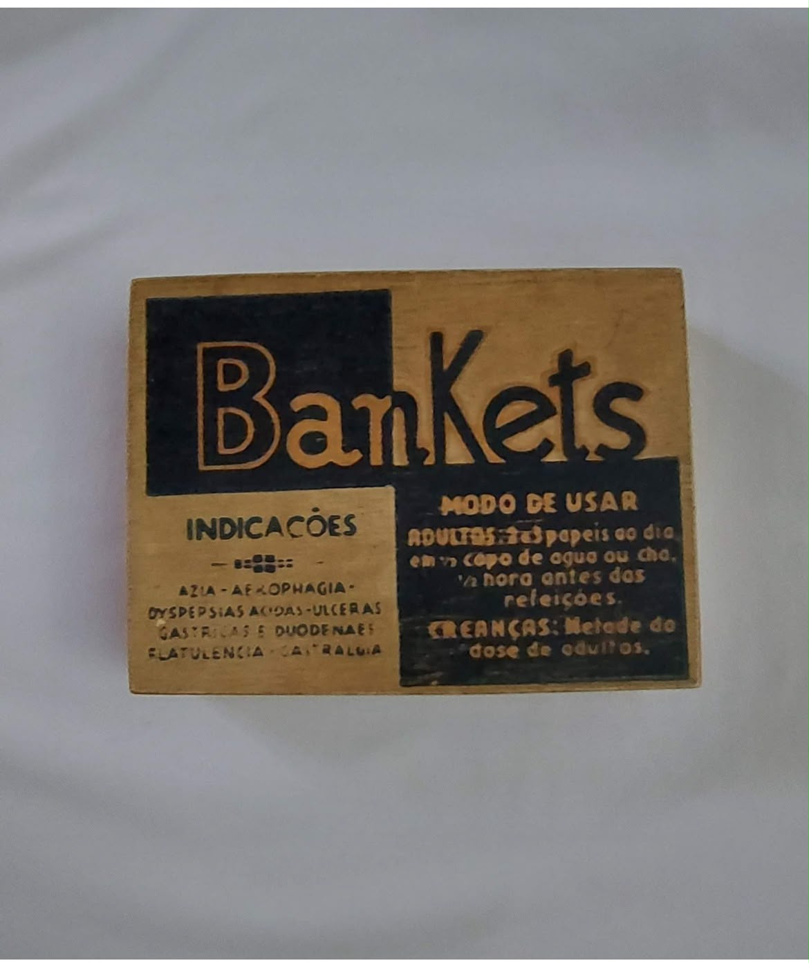 caixa de pastilhas 