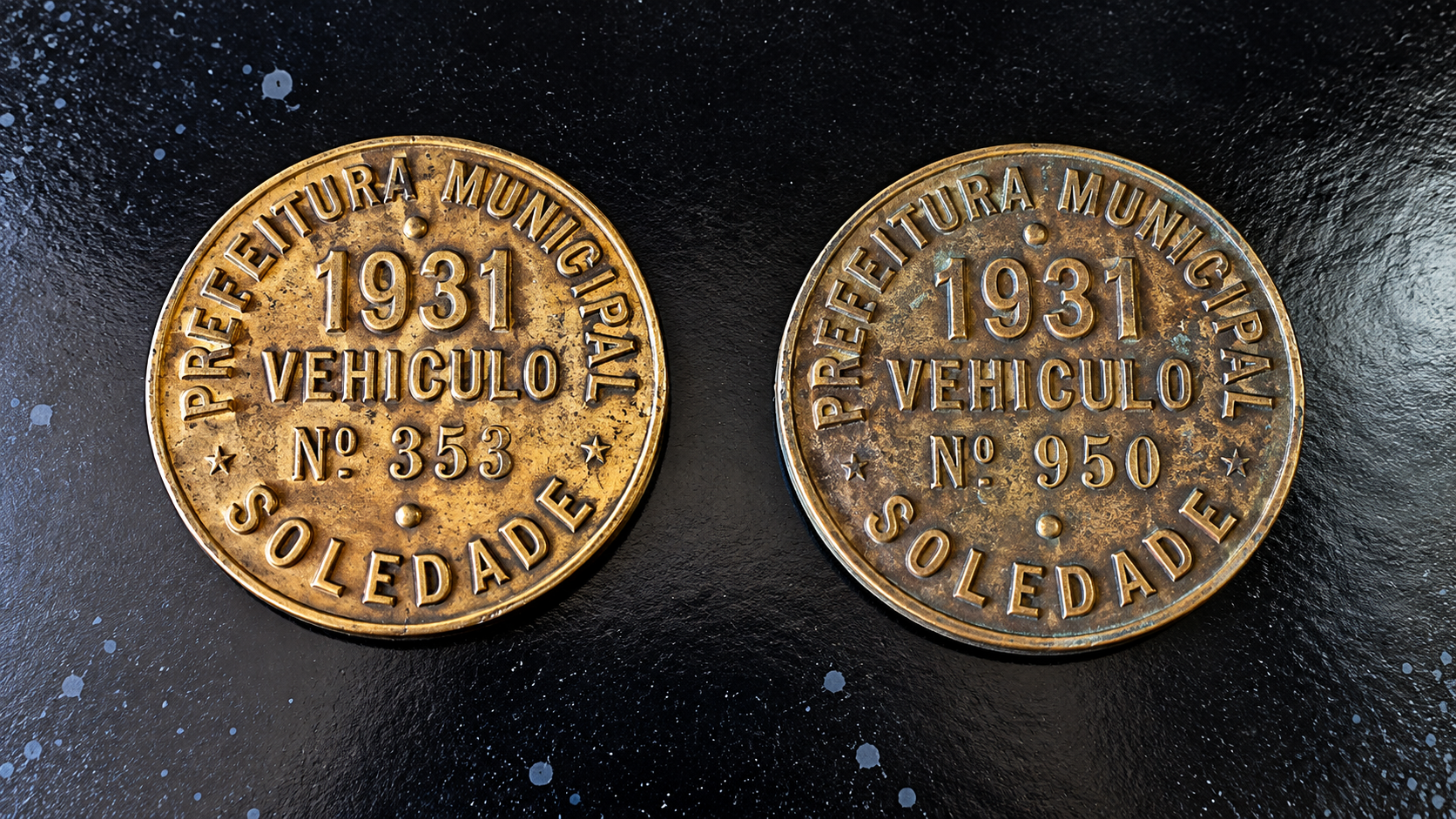 Placas
