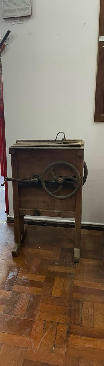 Caixa de debulhar milho